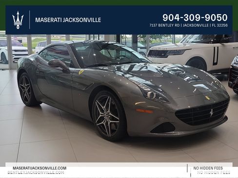 Used 2017 Ferrari California T RWD image 1