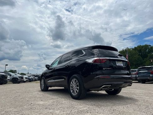 Used 2024 Buick Enclave Essence w/ Trailering Package, 5000 lbs. AWD/4WD image 9