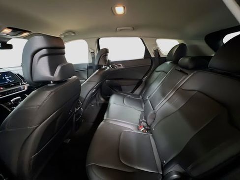 Certified 2025 Kia Sportage EX image 24