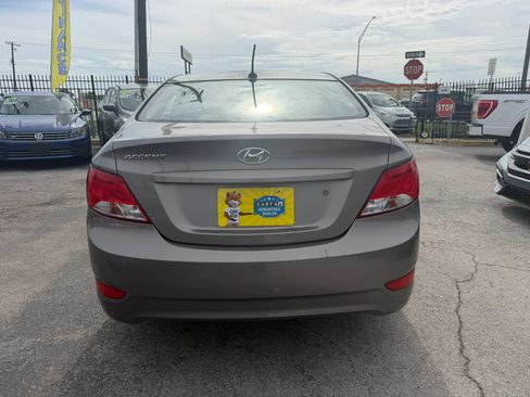 Used 2017 Hyundai Accent SE FWD image 5