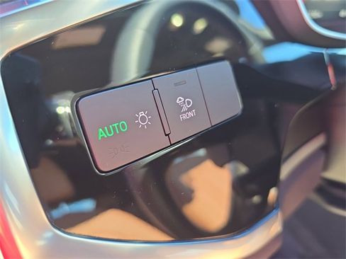 Certified 2025 Audi Q3 2.0T Premium image 26