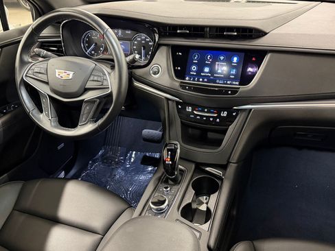 Used 2023 Cadillac XT5 Luxury FWD image 46