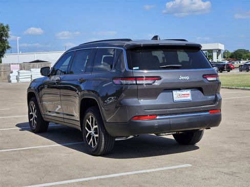 New 2025 Jeep Grand Cherokee L Limited image 6