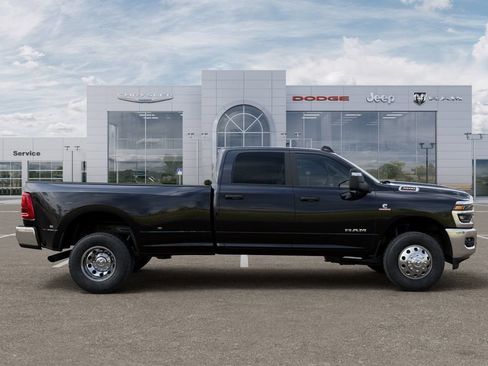 New 2026 RAM 3500 Big Horn AWD/4WD image 21