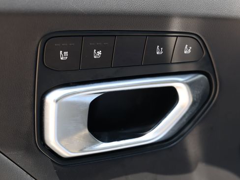 Used 2025 Kia K4 GT-Line w/ GT-Line Premium Package FWD image 28