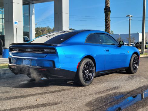New 2026 Dodge Charger Daytona Scat Pack image 6