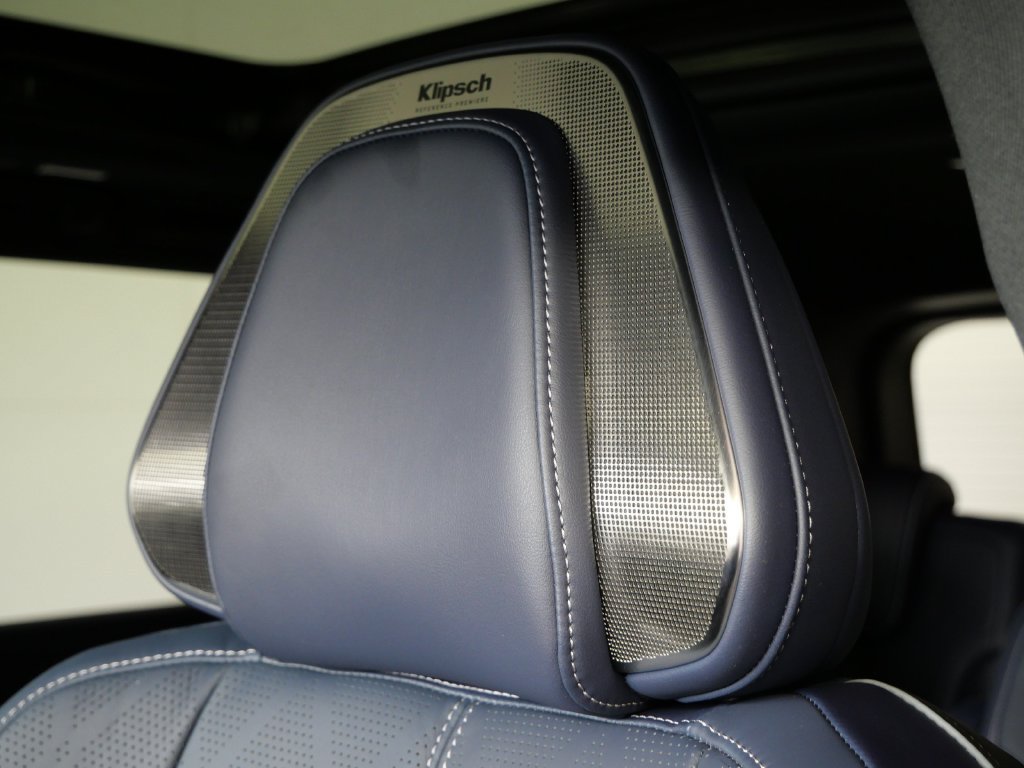 New 2027 INFINITI QX80 Sensory AWD/4WD image 21