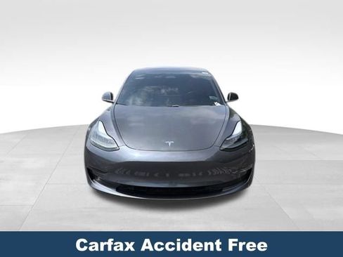 Used 2018 Tesla Model 3 Long Range RWD image 2