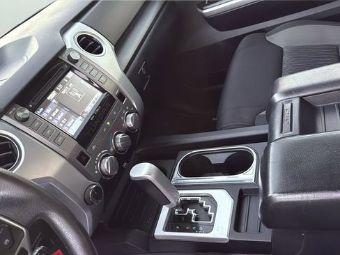 Used 2017 Toyota Tundra SR5 image 16