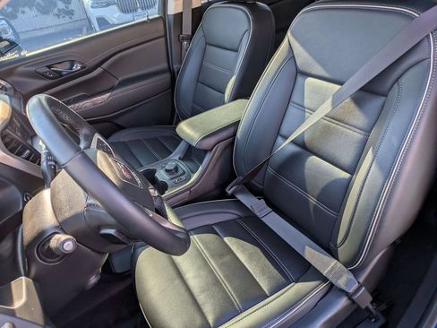 Used 2023 GMC Acadia Denali AWD/4WD image 15