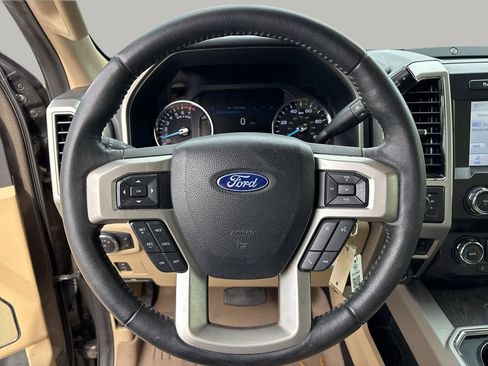 Used 2021 Ford F250 Lariat w/ Chrome Package image 23