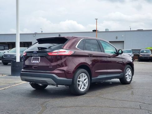 Used 2023 Ford Edge SEL w/ Convenience Package AWD/4WD image 4