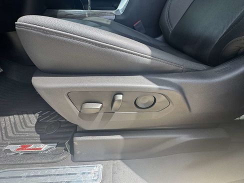 Used 2024 Chevrolet Silverado 1500 LTZ AWD/4WD image 14