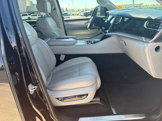 Used 2022 Jeep Grand Wagoneer Series I w/ Flexible Seating Group AWD/4WD image 23