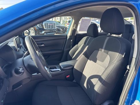 Used 2024 Nissan Sentra SV FWD image 11
