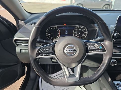 Certified 2022 Nissan Altima 2.5 SV w/ SV Premium Package image 14