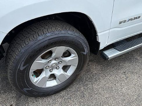 Used 2023 RAM 1500 Big Horn w/ Trailer Tow Group AWD/4WD image 4