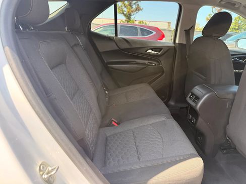 Used 2018 Chevrolet Equinox LT w/ Sun & Infotainment Package AWD/4WD image 20
