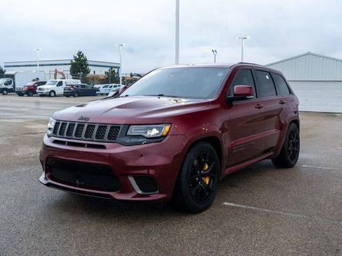 Used 2021 Jeep Grand Cherokee Trackhawk image 3