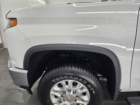 Used 2022 Chevrolet Silverado 2500 LTZ w/ Safety Package image 34