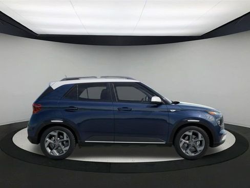 New 2026 Hyundai Venue SEL image 7