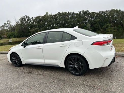 Certified 2024 Toyota Corolla SE image 3