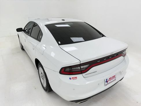 Used 2022 Dodge Charger SXT w/ Leather Interior Group RWD image 38