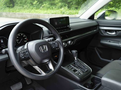 Used 2024 Honda CR-V LX image 16