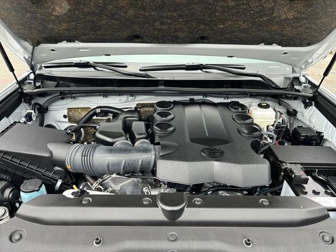 Used 2024 Toyota 4Runner TRD Off-Road Premium image 30