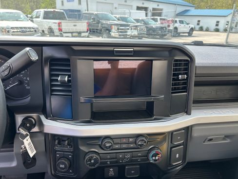 New 2026 Ford F550 4x4 Regular Cab Super Duty image 24