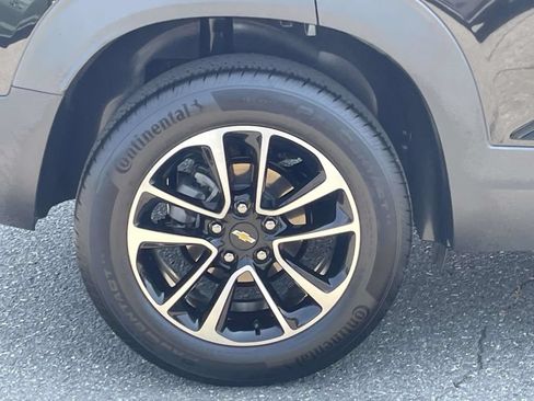Used 2025 Chevrolet TrailBlazer LT AWD/4WD image 13