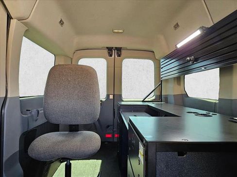 Used 2019 Ford Transit 150 XLT image 22