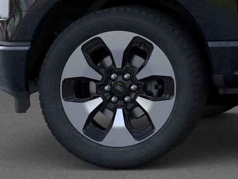 New 2025 Ford F150 Lightning Platinum AWD/4WD image 19