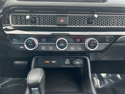 Used 2024 Honda Civic EX-L image 20