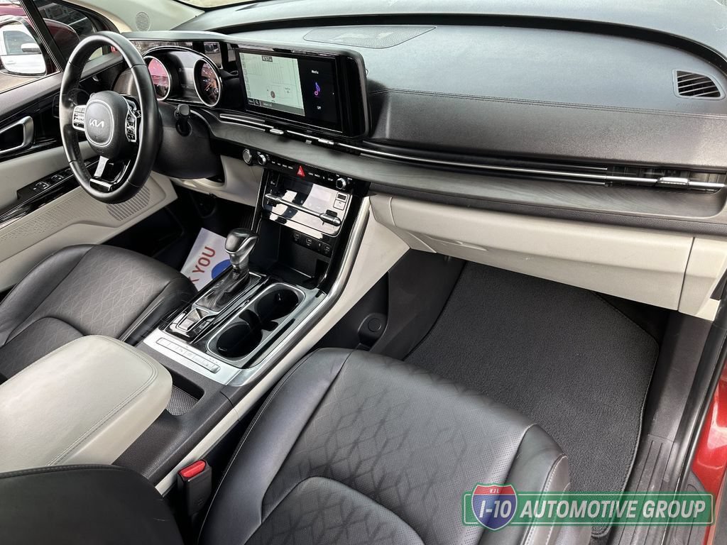 Used 2022 Kia Carnival EX FWD image 12