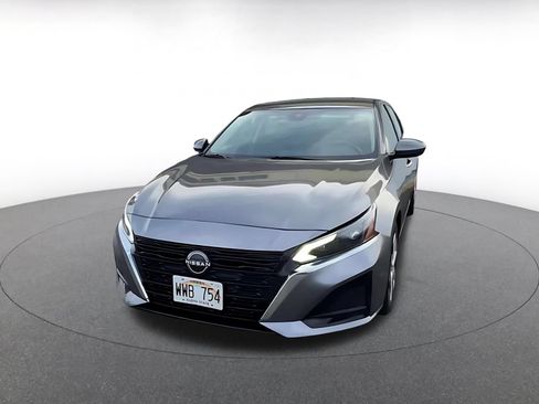 Used 2023 Nissan Altima 2.5 S FWD image 7