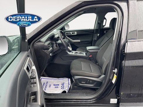 Certified 2022 Ford Explorer XLT w/ Class IV Trailer Tow Package image 11