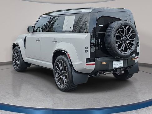 New 2026 Land Rover Defender 110 OCTA AWD/4WD image 7