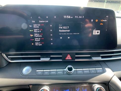 Used 2024 Hyundai Elantra SEL FWD image 16