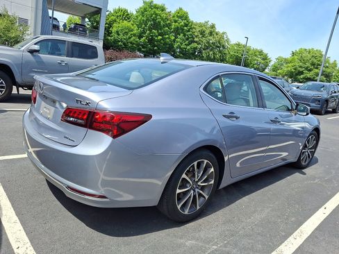Used 2015 Acura TLX V6 SH-AWD w/ Technology Pkg image 4
