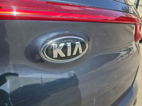 Used 2020 Kia Sportage LX FWD image 10