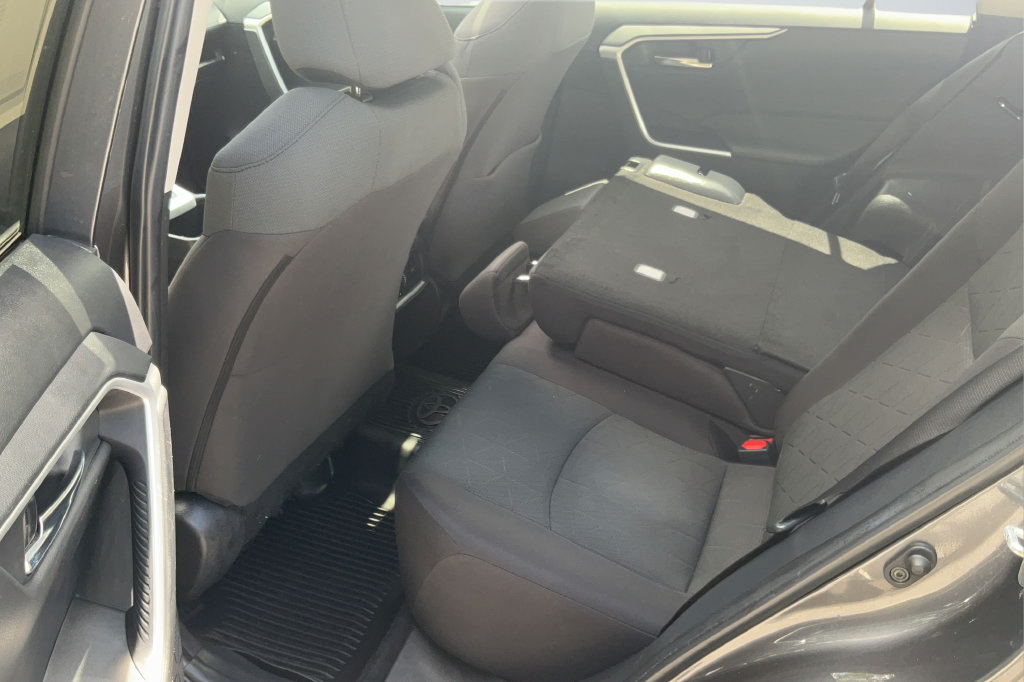 Used 2023 Toyota RAV4 XLE w/ Convenience Package FWD image 41