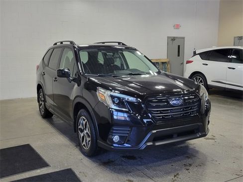Certified 2022 Subaru Forester Premium image 4