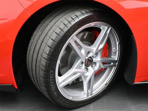 Used 2023 Chevrolet Corvette Stingray Coupe w/ Z51 Performance Package image 17