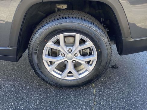 Certified 2022 Jeep Grand Cherokee L Limited image 22