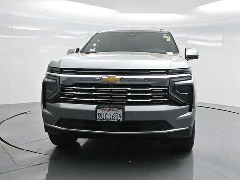Used 2025 Chevrolet Suburban Premier image 30