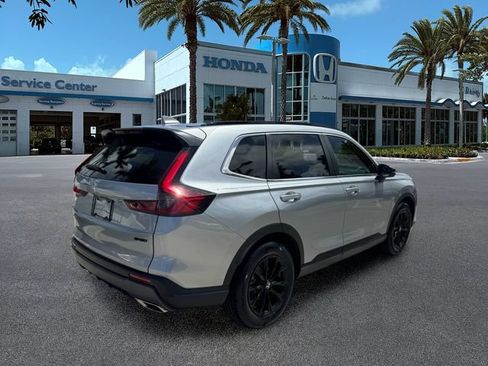 Used 2025 Honda CR-V Sport image 8