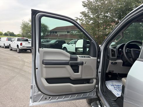 Used 2021 Ford F350 XL w/ STX Appearance Package AWD/4WD image 9