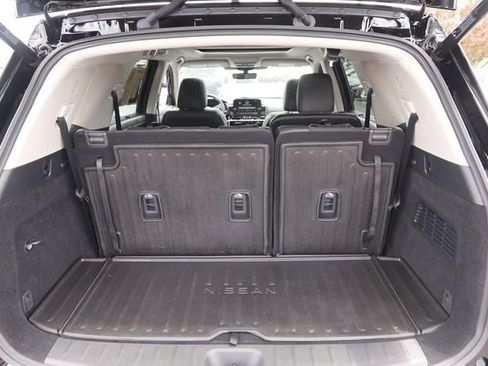 Certified 2025 Nissan Pathfinder SL w/ SL Premium Package FWD image 7