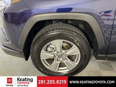 Used 2025 Toyota RAV4 XLE image 30